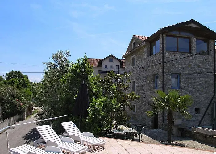 Holiday Kaštel